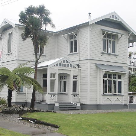 Hostel Wayne'S World Westport Exteriér fotografie