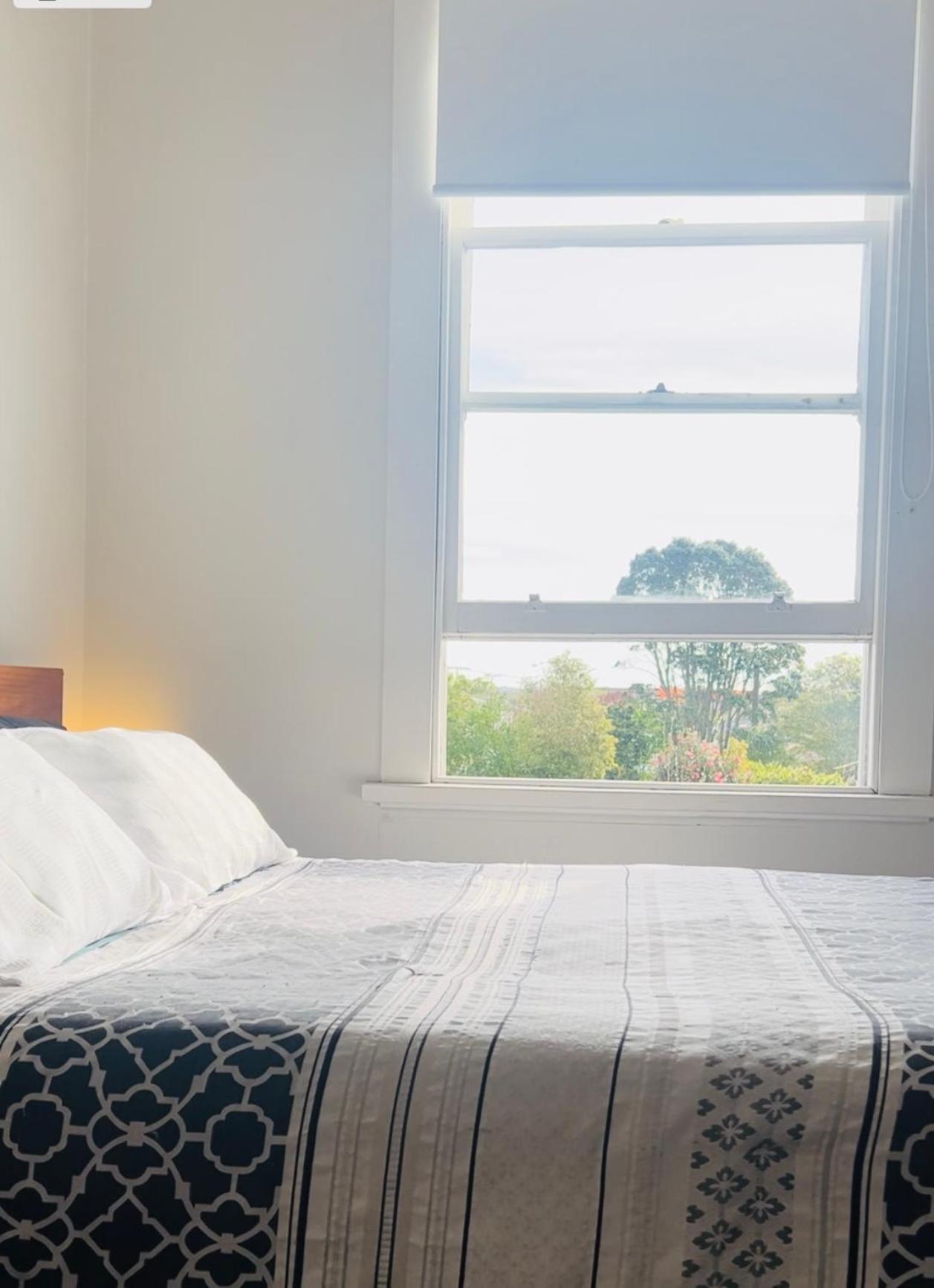 Hostel Wayne'S World Westport Exteriér fotografie